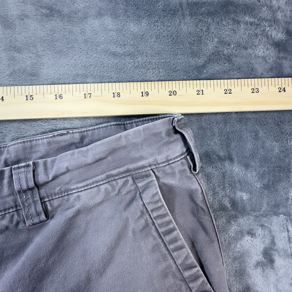 Duluth Trading Flex Ballroom Khaki Shorts Mens 40 Relaxed Fit Work Utility Gray - Picture 6 of 9